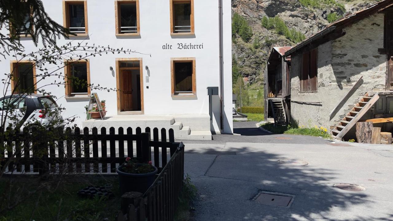 Ferienwohnungen Haus Alte Bäckerei Randa Exterior foto